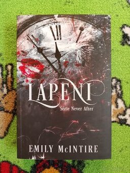 kniha Lapeni od Emily Mcintire - 1