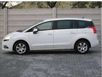 Dveře, blatník, světlo na Peugeot 5008