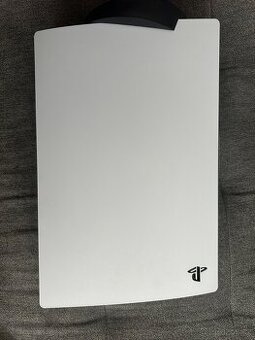 Prodám PlayStation 5 (verze s mechanikou)+ 2 ovladače