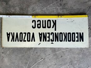Prodej plechové cedule.