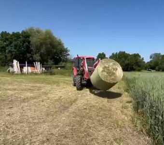 Seno - kulaté balíky 130