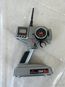 Vysílačka k RC modelům SPEKTRUM DX 3.0 včetně přijímače