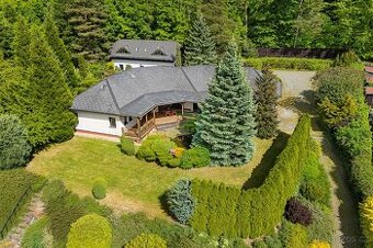 Prodej rodinného domu 600 m² / pozemek 3352 m²  obec Plískov