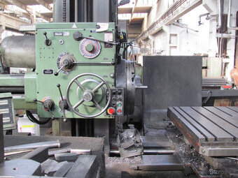 TOS horizontální vyvrtávačka H 100 A