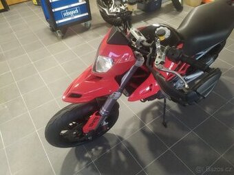 Ducati Hypermotard 1100
