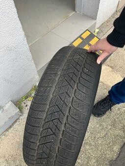Prodej pneumatik Mercedes  235/60/R18