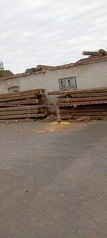 Staré trámy a rozebrání zdarma