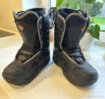 Boty na snowboard