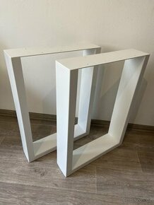 Akční cena Podnože na jídelní stůl