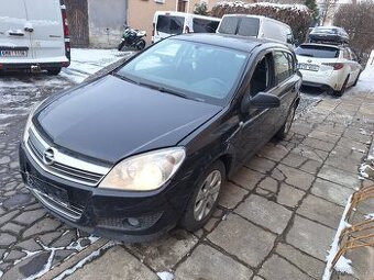 Opel Astra 1.9 cdti 88kw rok 2007 na díly