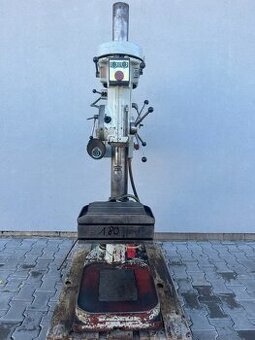 180. Sloupová vrtačka VS 32B