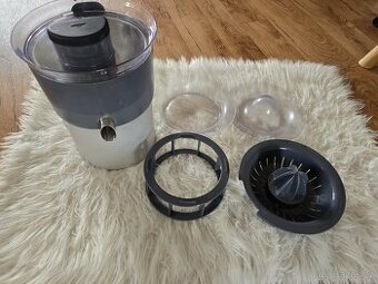 Odšťavňovač Kenwood JE 900