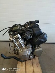Motor Honda CB 600f Hornet díly - 1