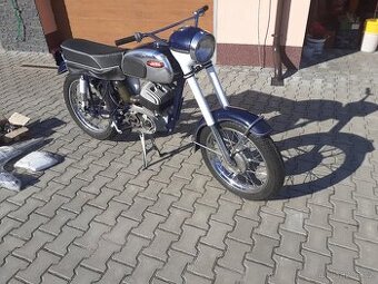 Jawa 350 Californian - 1