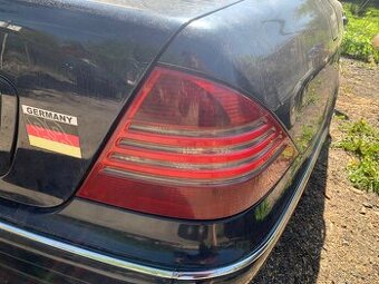 světla Mercedes w220