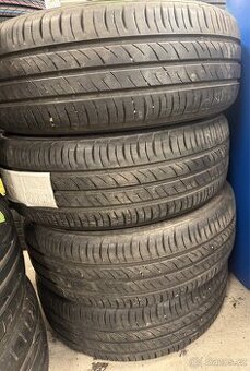 Sada letního pneu Kumho 185/60/15 84H