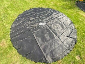 Skákací plocha na trampolínu