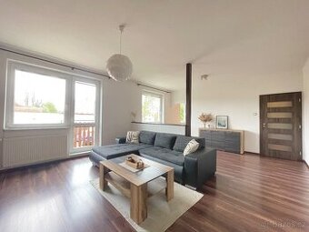 Prodám slunný byt 2+1 64m2 a prostornou garáž 32m2