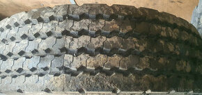 Pneu 295 80 R22,5