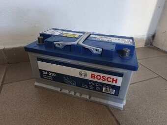 Nová autobaterie BOSCH S4 010, 80Ah, 12V (0 092 S40 100)