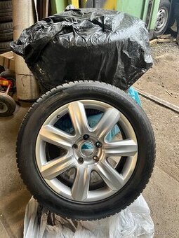 . 265/50. R 19 ❄️ Prodám 4 zimní pneumatiky s disky