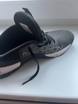 Prodám boty Nike Metcon