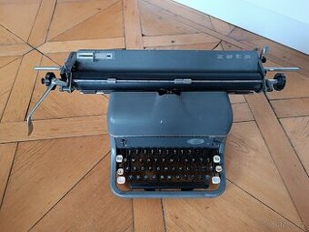 Retro psací stroj zn. ZETA
