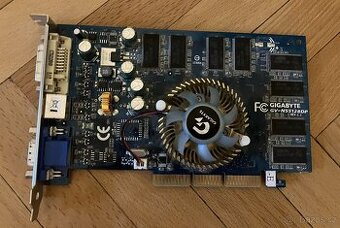 Starší RETRO grafická karta do AGP slotu, cena 149,-
