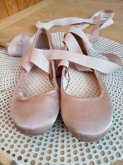 Dámské/dívčí baleríny se stuhou Graceland, 37