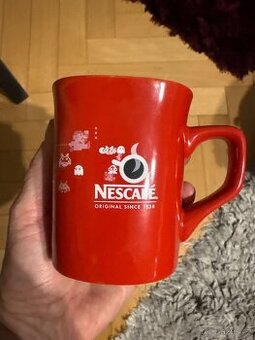 Nescafé hrnek sběratelský