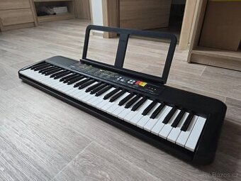 YAMAHA PSR-F52