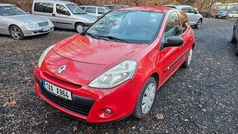 Renault Clio 1.1 2010 117 tkm STK 10/2027 posilovač řízení