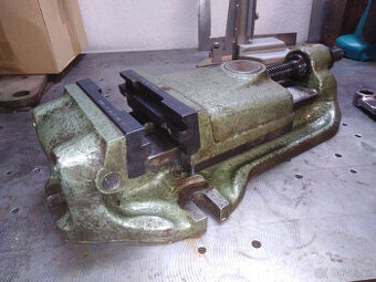 Strojní svěrák 125mm