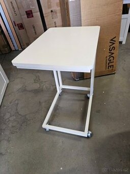 NOVÝ MOBILNÍ PŘÍSTAVNÝ STOLEK