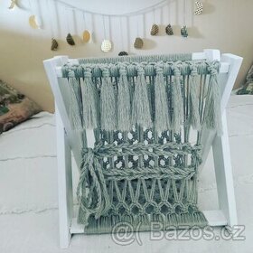 Macramé boho stojan na noviny/časopisy