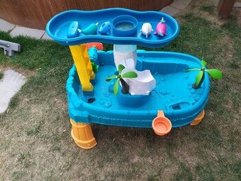 Vodní stul Little Tikes