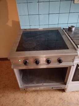 Sporák se sklokeramickou deskou Kuppersbusch