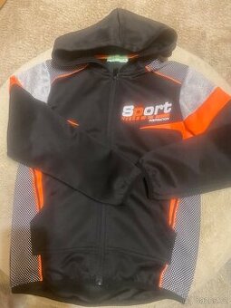 Chlapecká sportovní mikina vel. 140