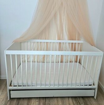 Dětská postýlka 144x76cm