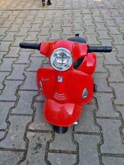 Detske elektricka motorka