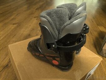 Dětské lyžáky vel 20