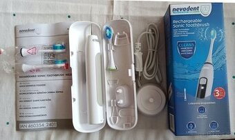 elektrický zubní kartáček