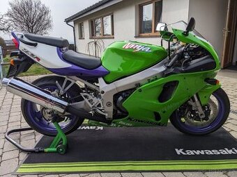 Kawasaki ZX-7R