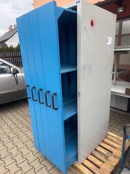 Skříň na nástroje