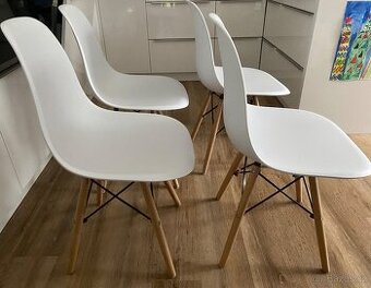 Sada 4 ks jídelních židlí