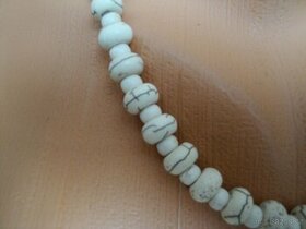 Krásný kamenný náhrdelník - 1
