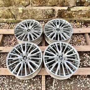 5x114,3 R18 orig. disky Mitsubishi Outlander PHEV 2020 - 1