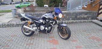 YAMAHA XJR 1300