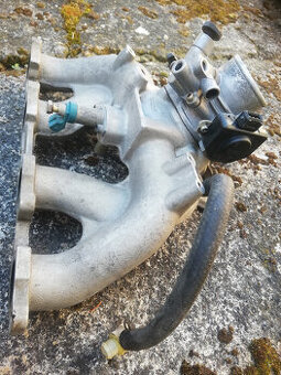 Sání motoru komplet redblock volvo 240 740 940