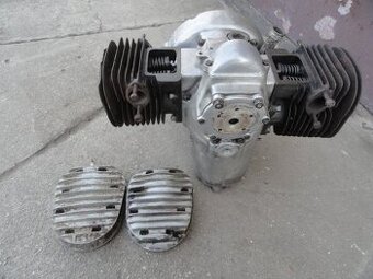 Motor BMW R11 5.série, BMW R12